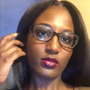 Meet your Posher, Niyana