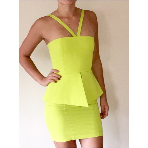 AQ/AQ light green size 4 dress