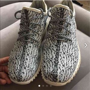Yeezy 350 boost