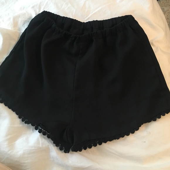 Brandy Melville shorts
