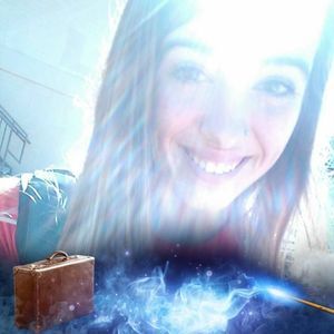 Meet your Posher, Loryn