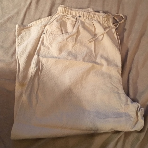 Khaki Capri pants