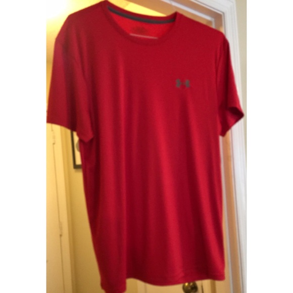 UNDER ARMOUR "Dry Fit" Polyester