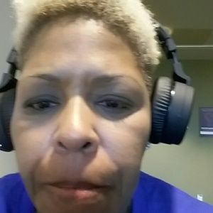 Meet your Posher, Kellie