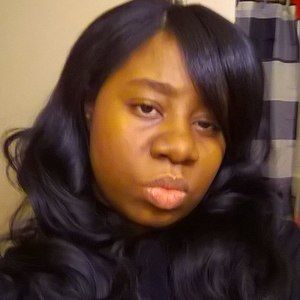 Meet your Posher, Dee