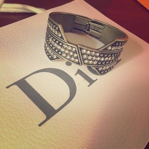 Beautiful bracelet Swarovski stones