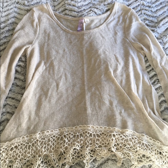 Cream sweater with cute detailed trim