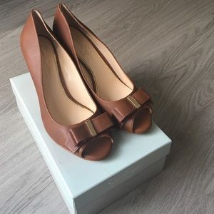 Jessica Lyndon Wedge in Almond Grain