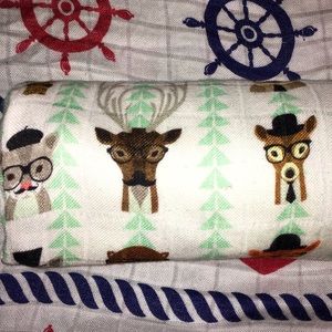 Tula Blanket "Clever" print