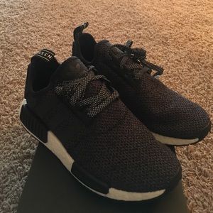Size 6 youth women's 7.5/8 Adidas NMD