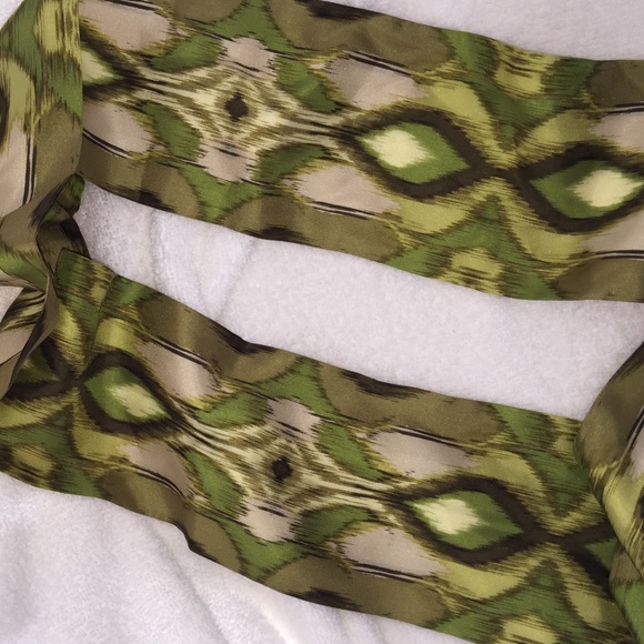 Talbots's Scarf - Picture 2 of 3