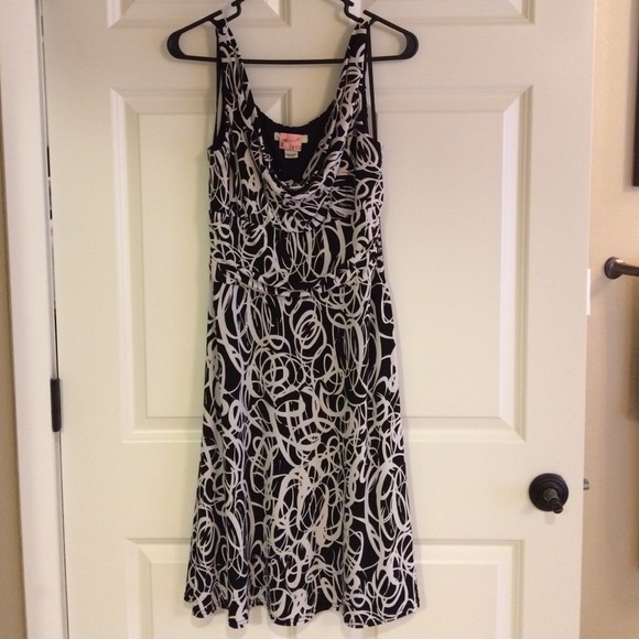 WHBM black and white dress