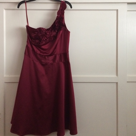 The Limited brand burgundy dress *stunning