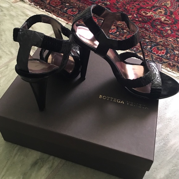 Bottega Venetia sandals