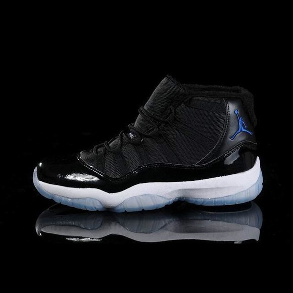 11 Jordans Black and white Sneakers