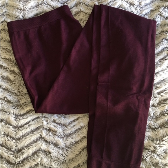 Maroon leggings