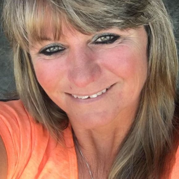 Meet your Posher, Conni