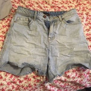 Vintage fit high waisted shorts