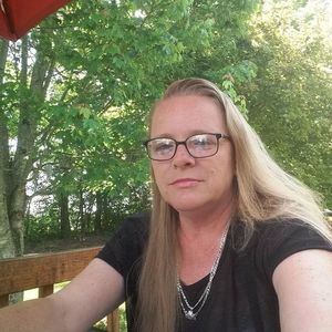 Meet your Posher, Joyce