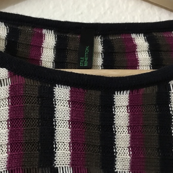 Sold-Multicolored stripes stylish top - Picture 4 of 4