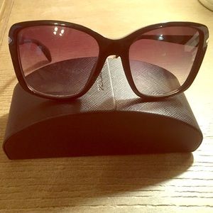 PRADA SHADES!! ☀️😎