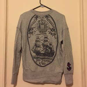 Women's grey crew neck with nautical design