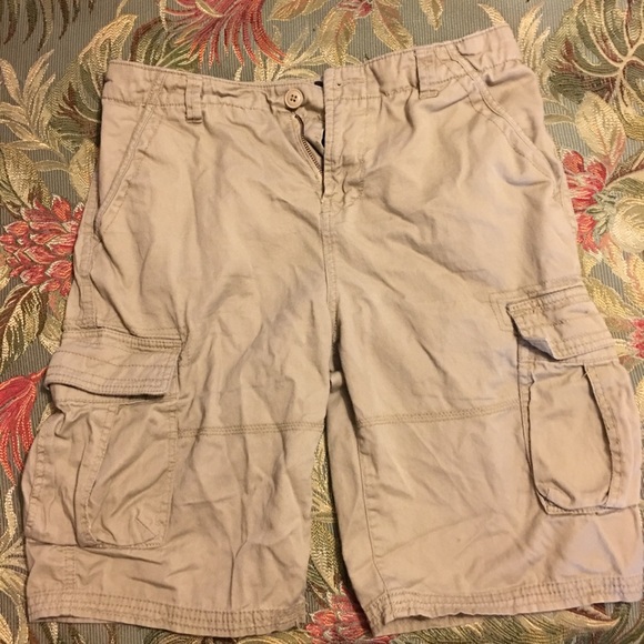 DKNY Boy's size 16 Short - Picture 1 of 4