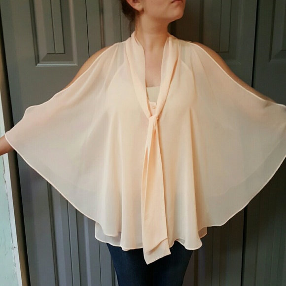 NWOT Peach Chiffon Wings Slit Sleeve Top Medium