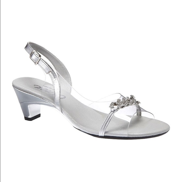 NWT - Onex Lucie Metallic Dress Sandals