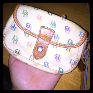 Dooney & Bourke