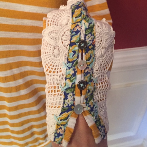 Anthropologie Top XS - Picture 2 of 4