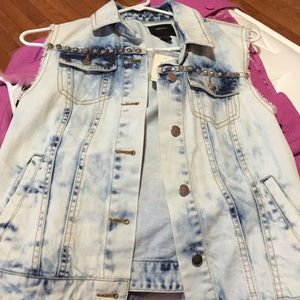 Acid wash denim Vest