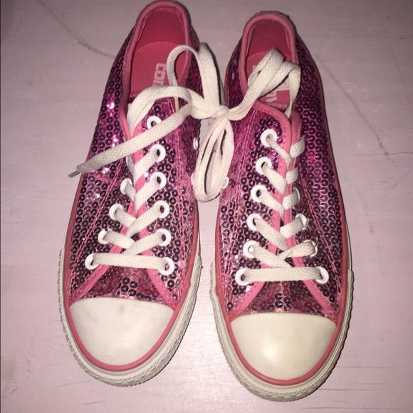 Pink converse