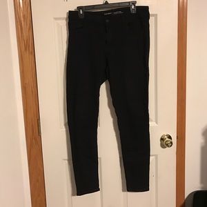 Old Navy Rockstar black skinny jean size 14
