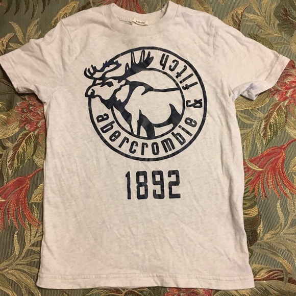 Abercrombie kids small muscle T-shirt.