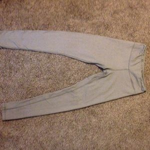 Grey herringbone yoga pants.