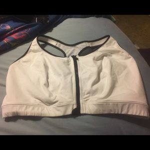 Sports bra by cacique size 44 H