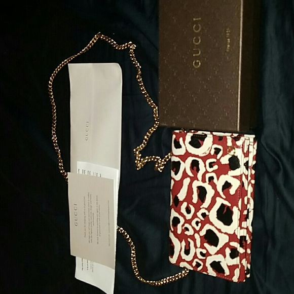 Gucci wallet purse! PRICE DROP!