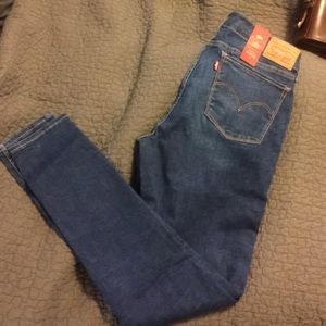 Levi's 710 super skinny NWT