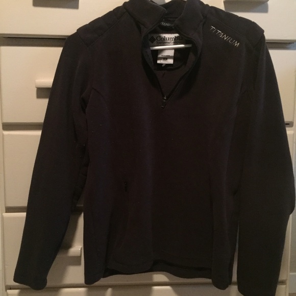 Columbia Black Sweater
