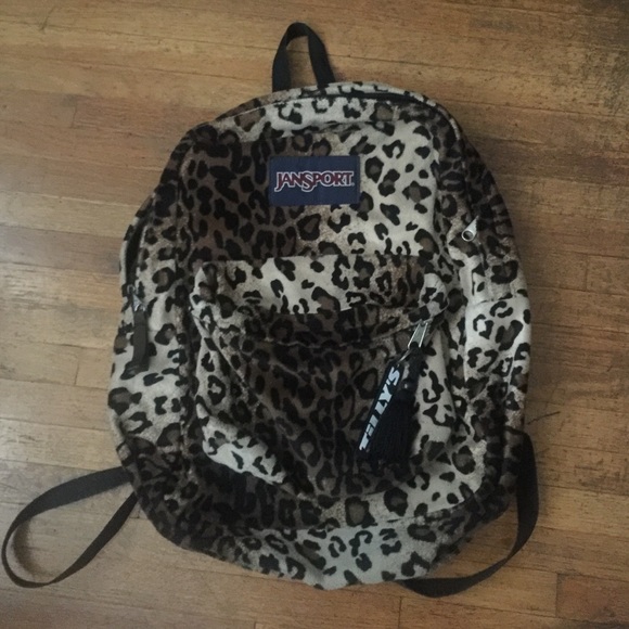 ACCEPTING RESONABLE OFFERS Jansport plush bakpack