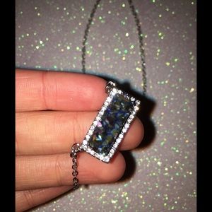 Blue crystal pendant necklace