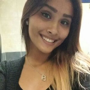 Meet your Posher, Vivian