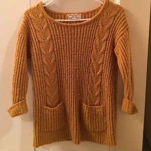 Gold/yellow sweater