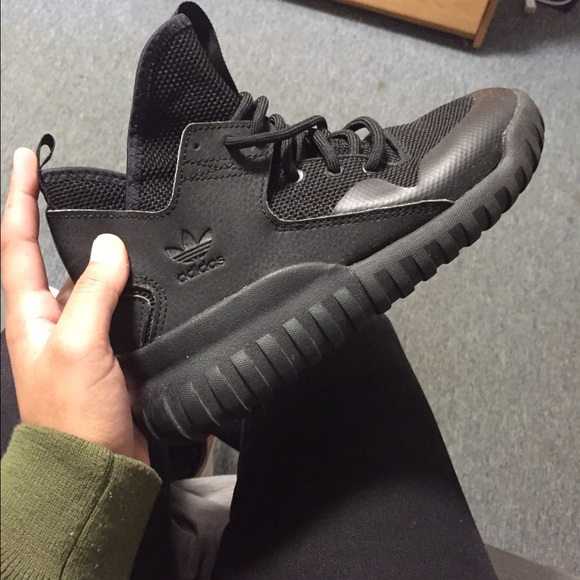 Black adidas tubulars