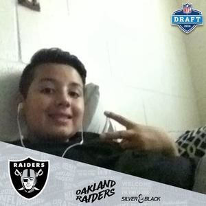 Meet your Posher, Carlos