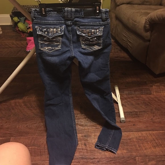 Jeans - Picture 2 of 3
