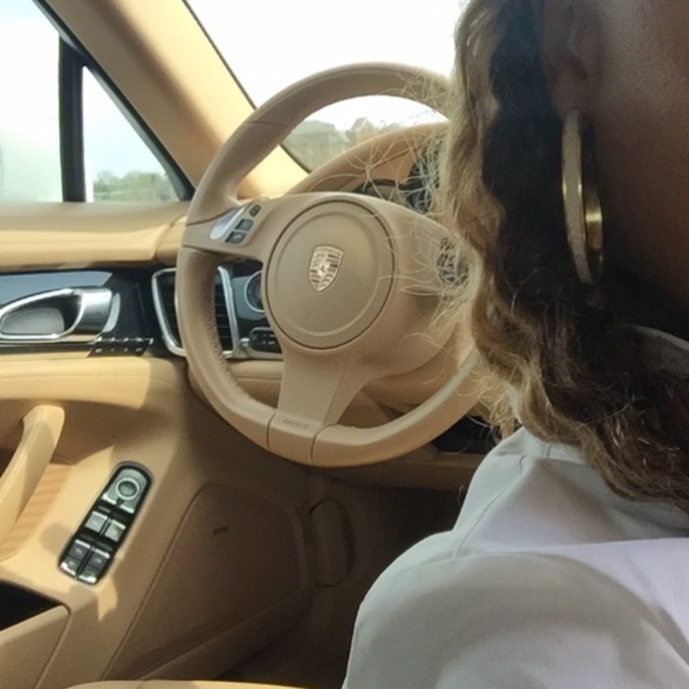 Meet your Posher, Joyce