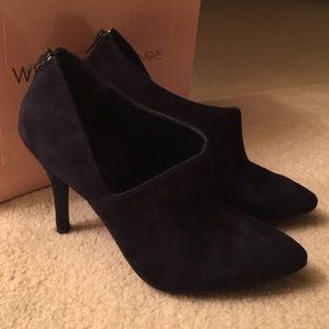 Wild Diva Suede Navy Pumps w/ 3.5-4 in Heel