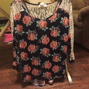 Quarter length sleeve shirt